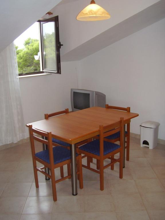 Apartments Ukic Tribalj Exterior foto